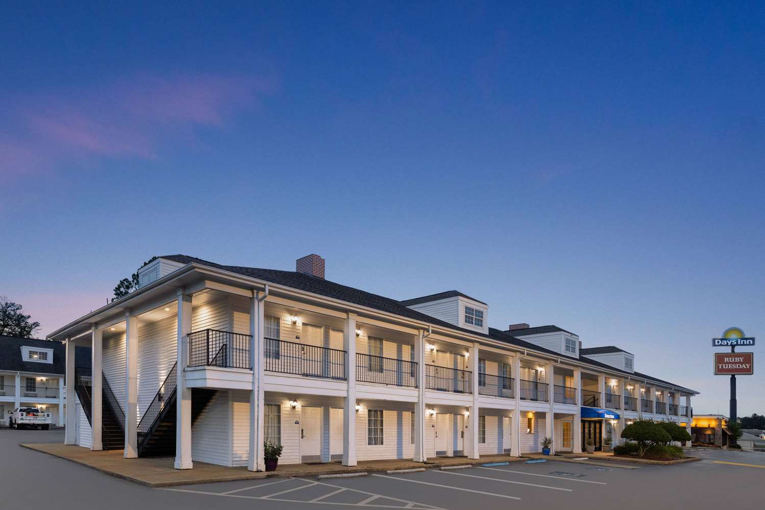 Days Inn By Wyndham Americus 4/31