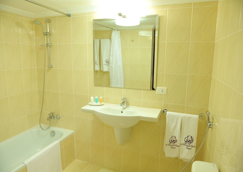 Al Murjan Palace Hotel, Jounieh 16/77