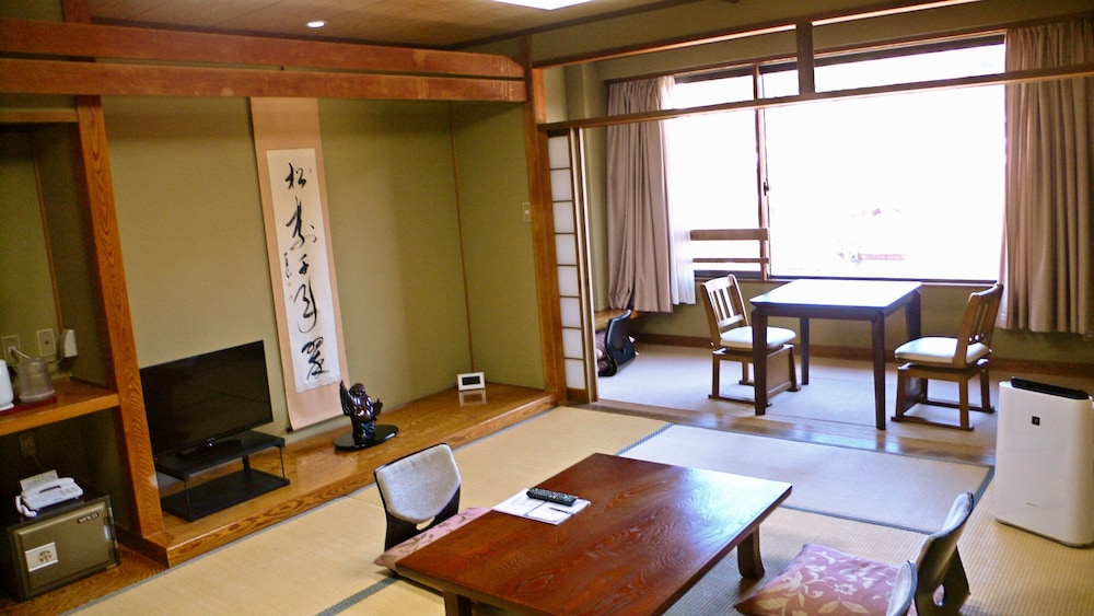 YUTTARI NO SATO INAKA 42/49