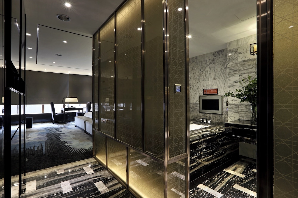 Puli Ease Hotel 59/60