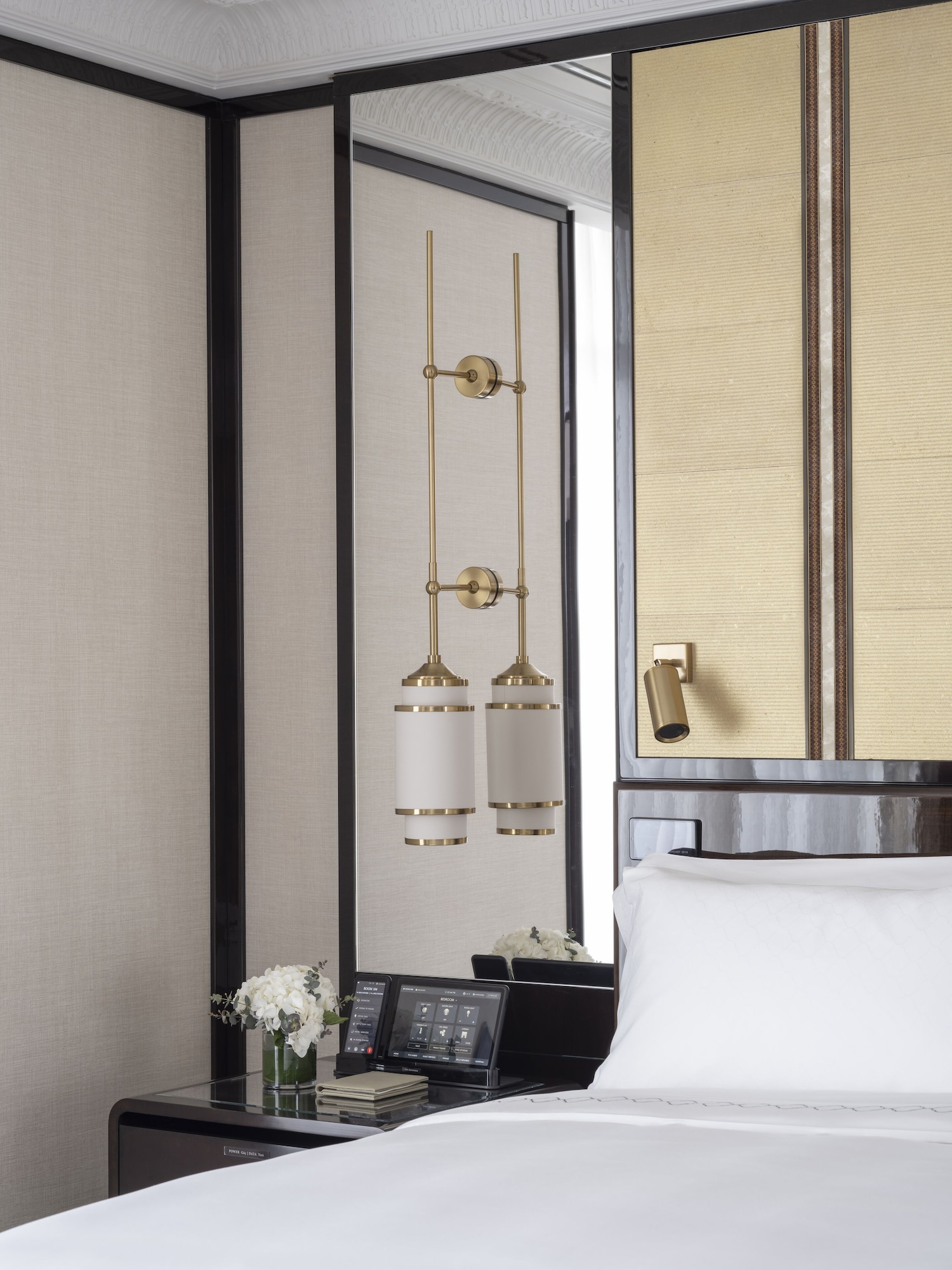 Grand, Bosphorus, Deluxe, 2 Double Beds، The Peninsula Istanbul 8/8