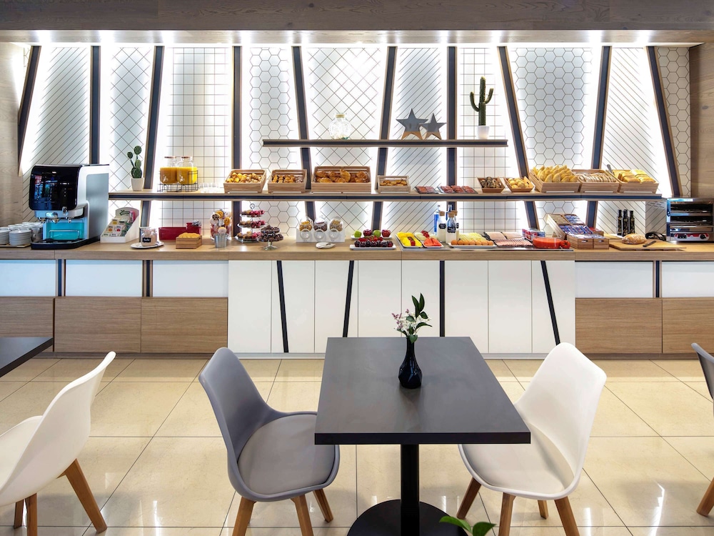 Ibis Styles A Coruna 41/67
