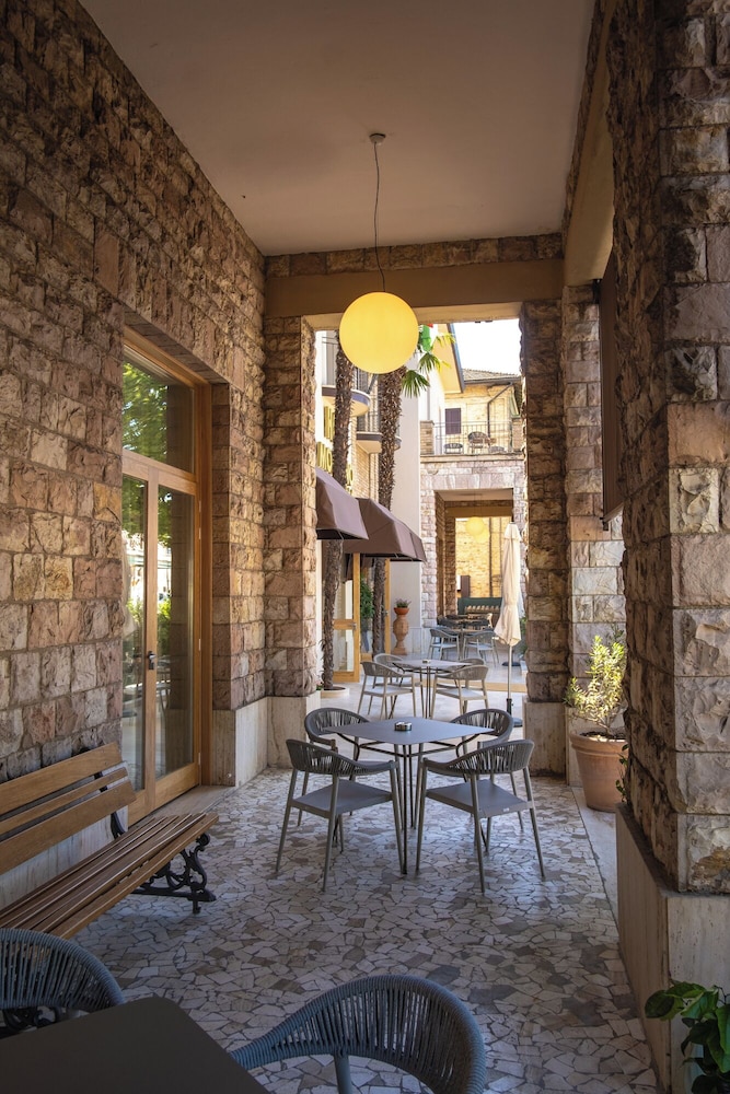 Hotel Moderno Assisi 24/50