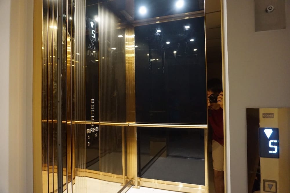 Sureena Hotel 32/39