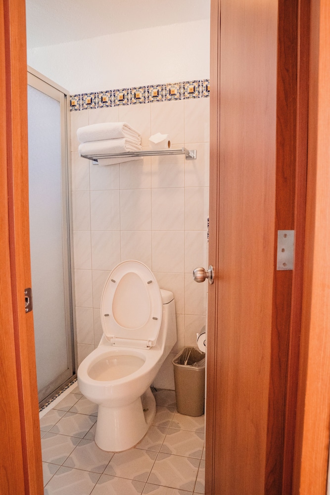 Hotel Del Angel 48/50