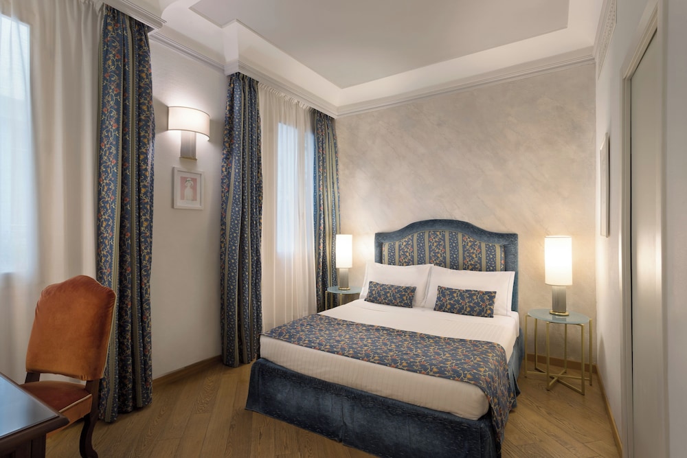 Comfort, Single, Double Bed