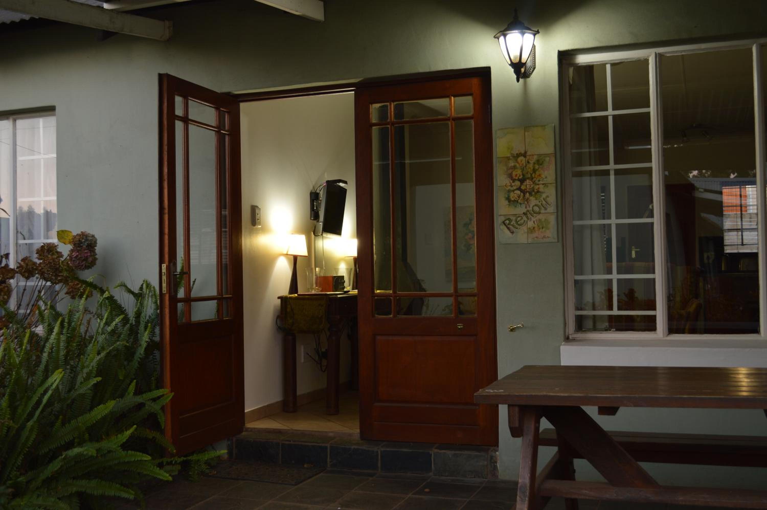 Dullstroom Artist Cottages 9/39