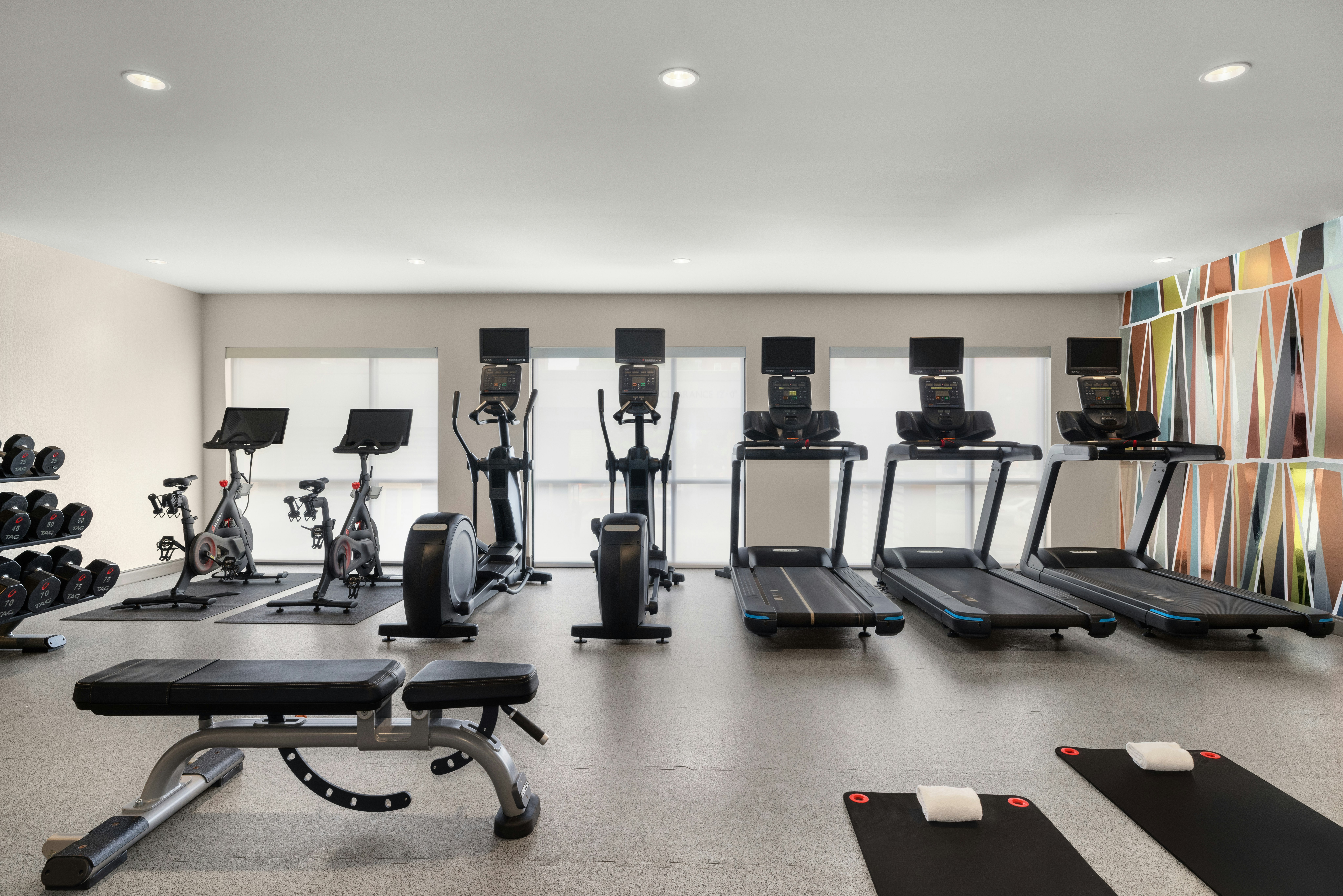 Hilton Garden Inn Burlington Downtown 33/73