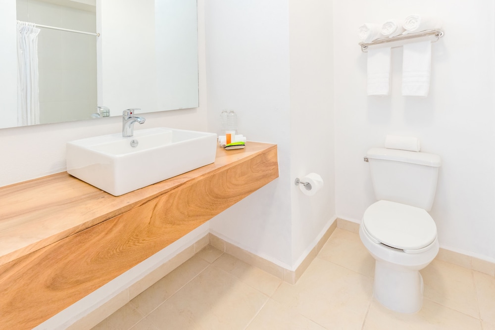Decameron Los Cocos Guayabitos Ramada All Inclusive Resort 49/49