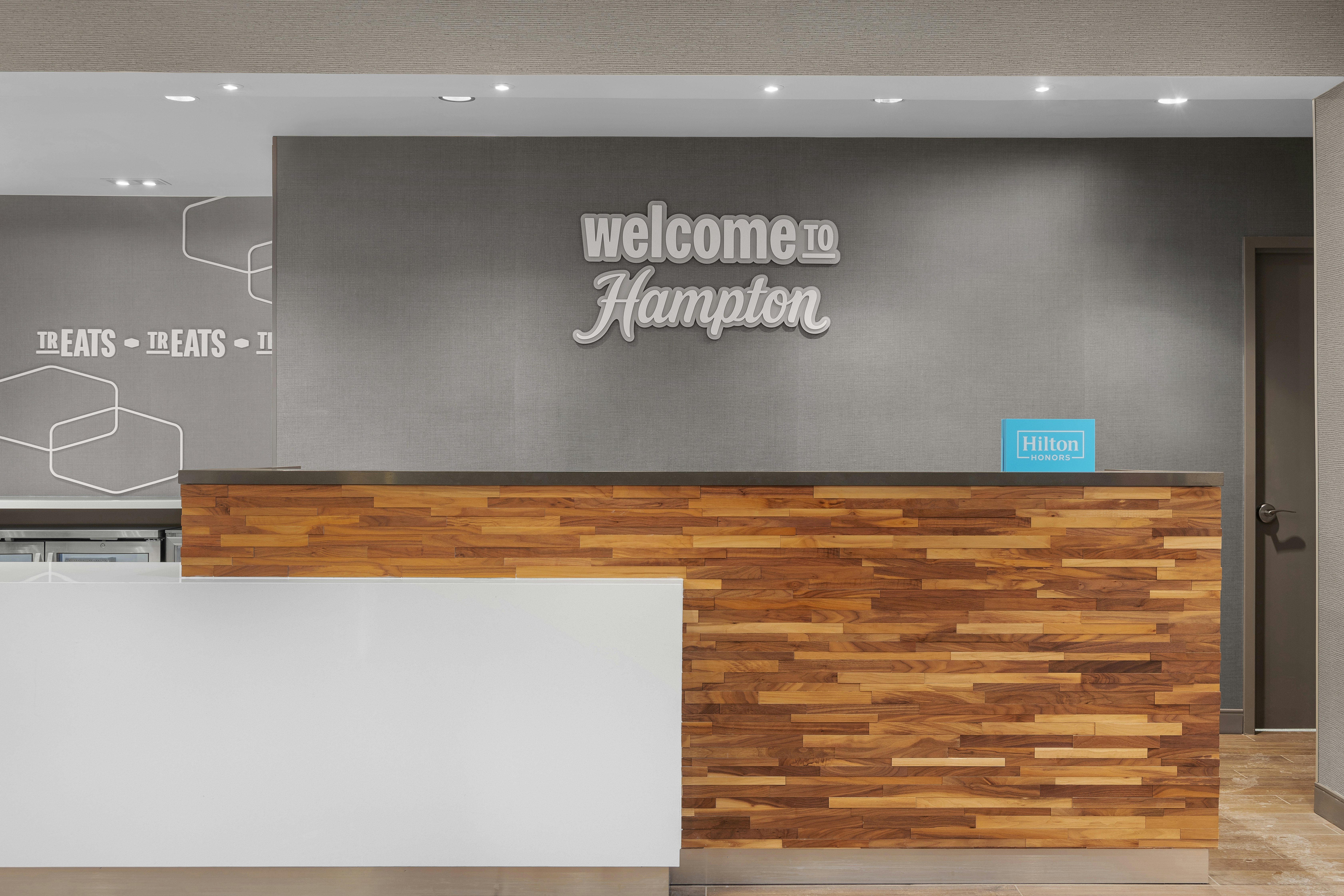 Hampton Inn & Suites by Hilton Orangeville, ON 3/28