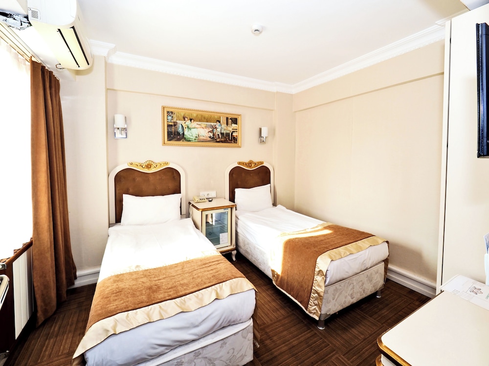 Elysion Hotel 24/48