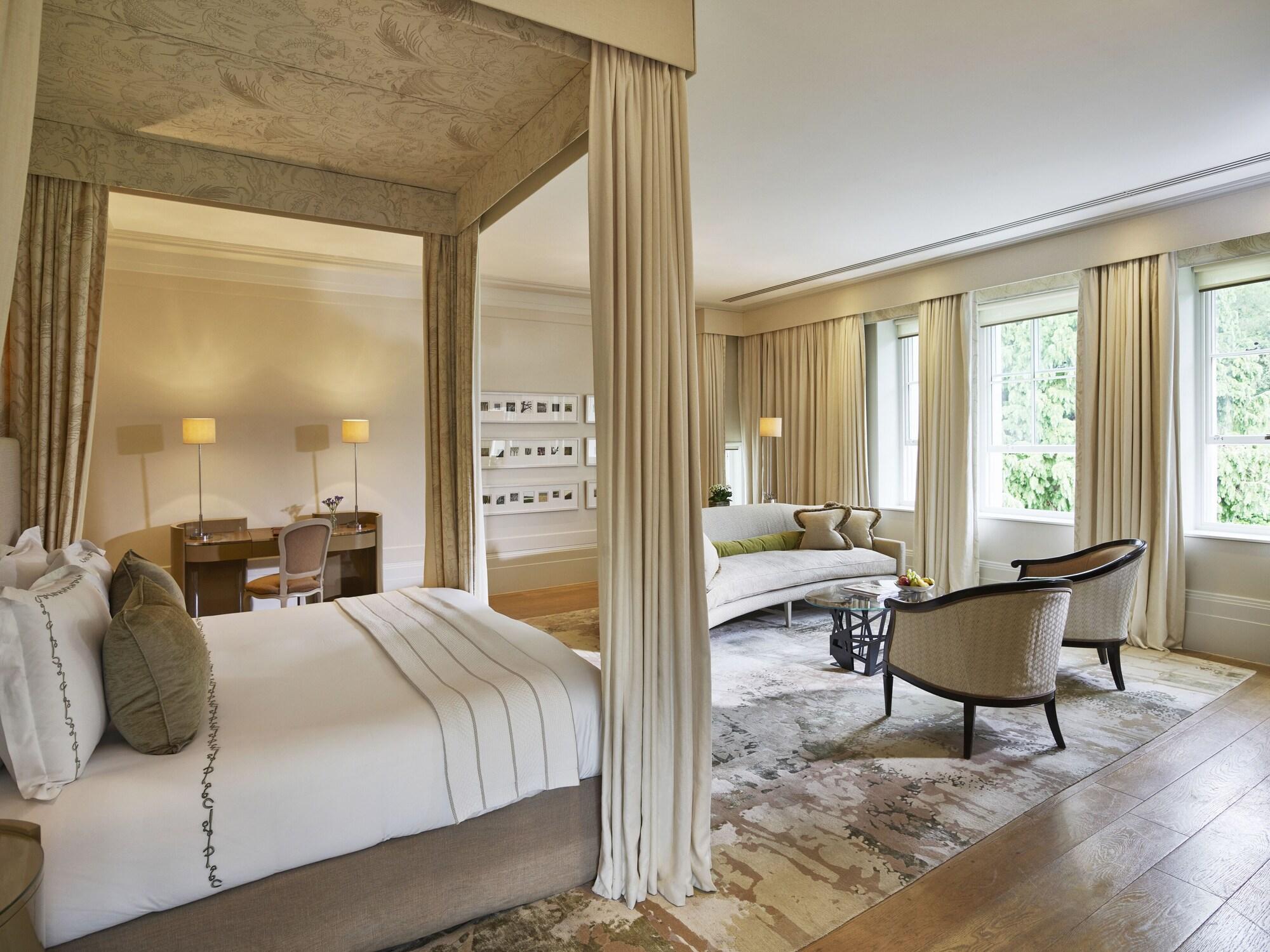 Executive, Suite, Mansion