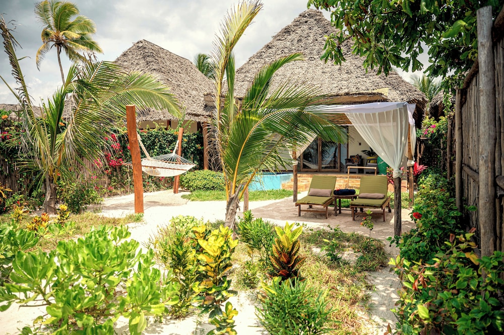 Zanzibar Queen Hotel 66/77