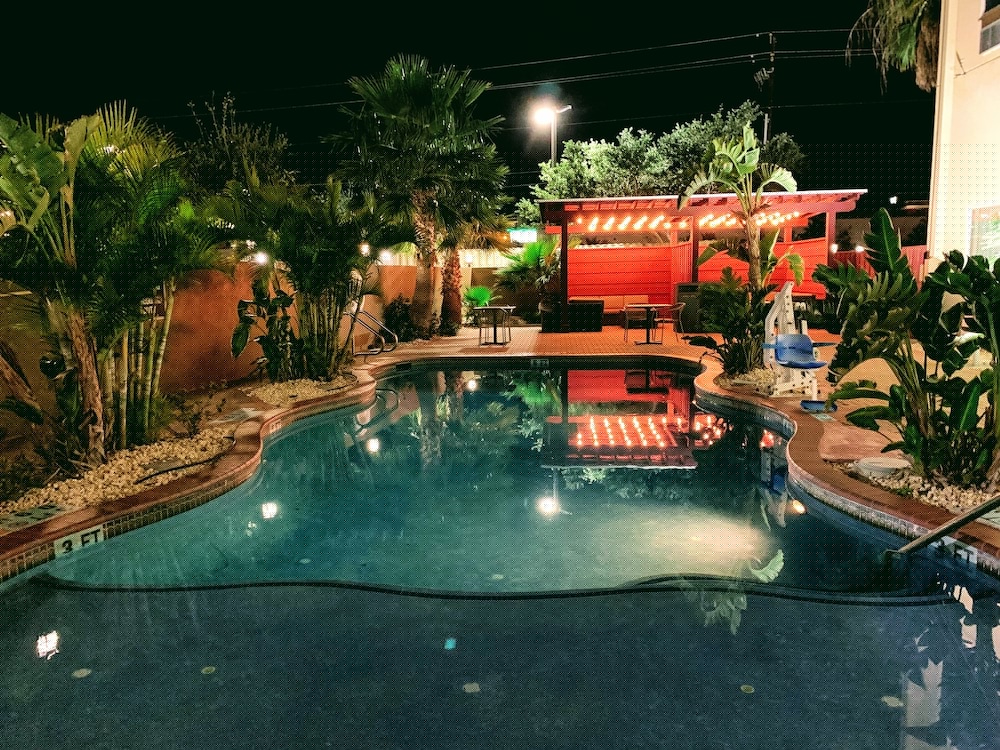 Holiday Inn Brownsville 6/48