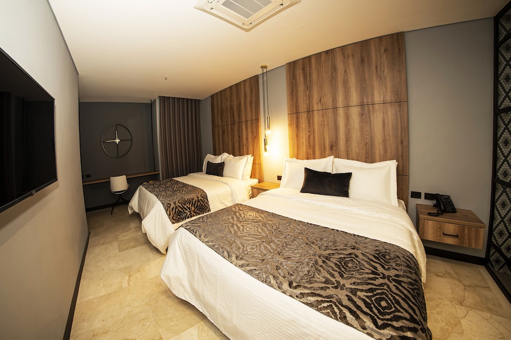 Hotel Cavalta 5/37