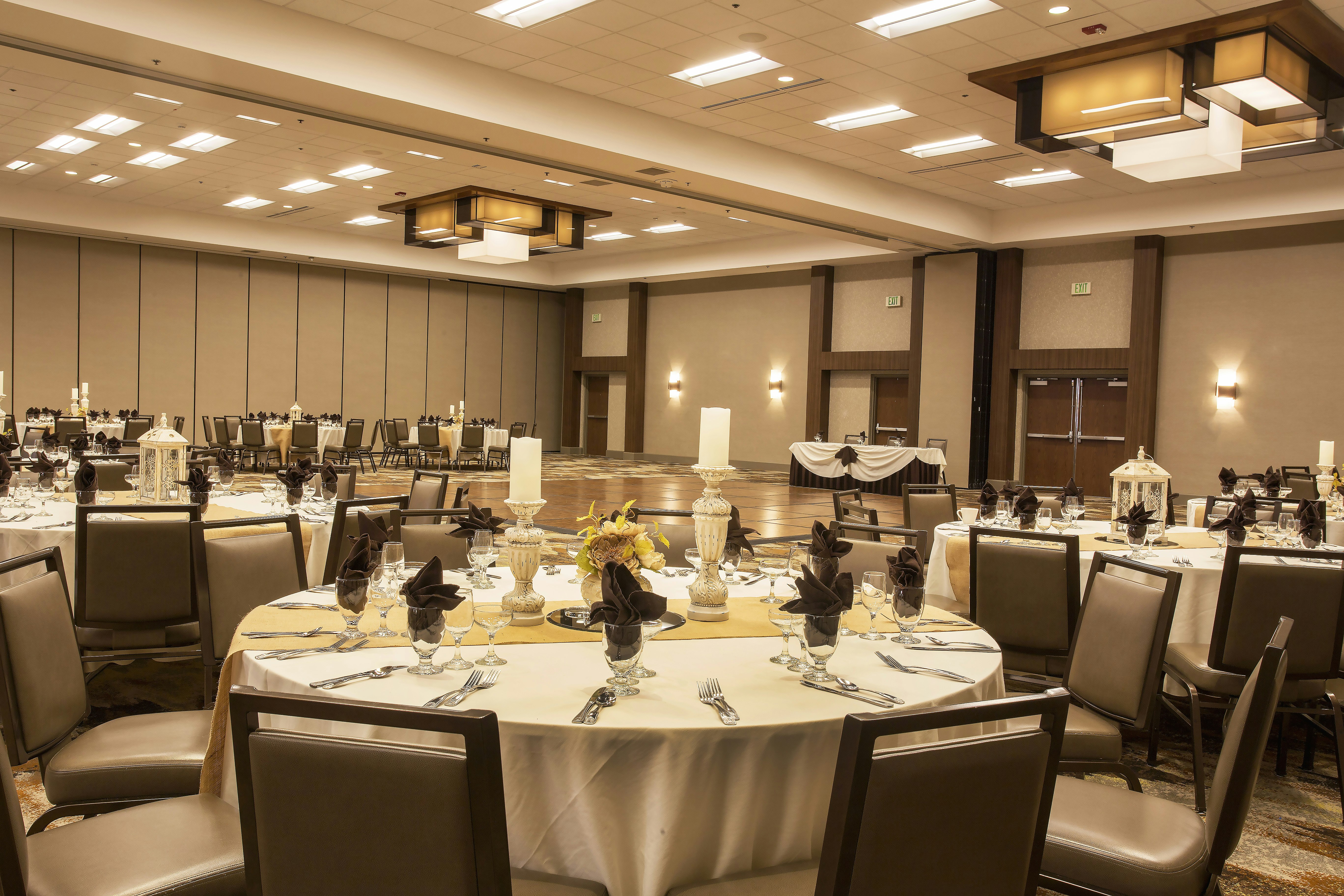 Doubletree By Hilton Fresno Convention Center 52/59