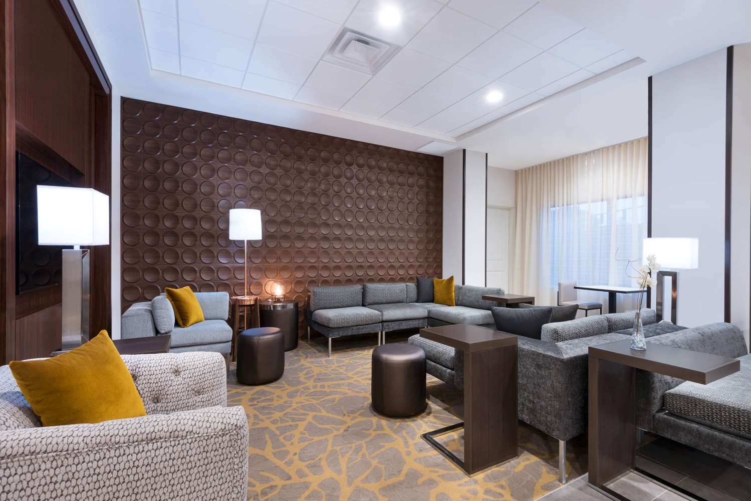Wingate By Wyndham Sidney 2/12