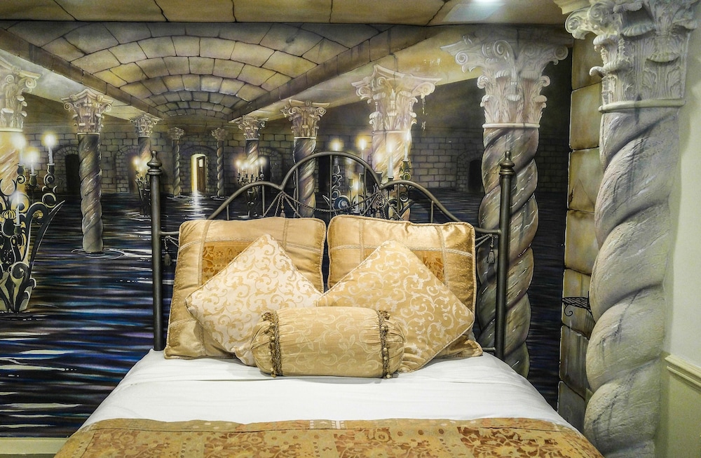 Anniversary Inn - South Temple 17/50