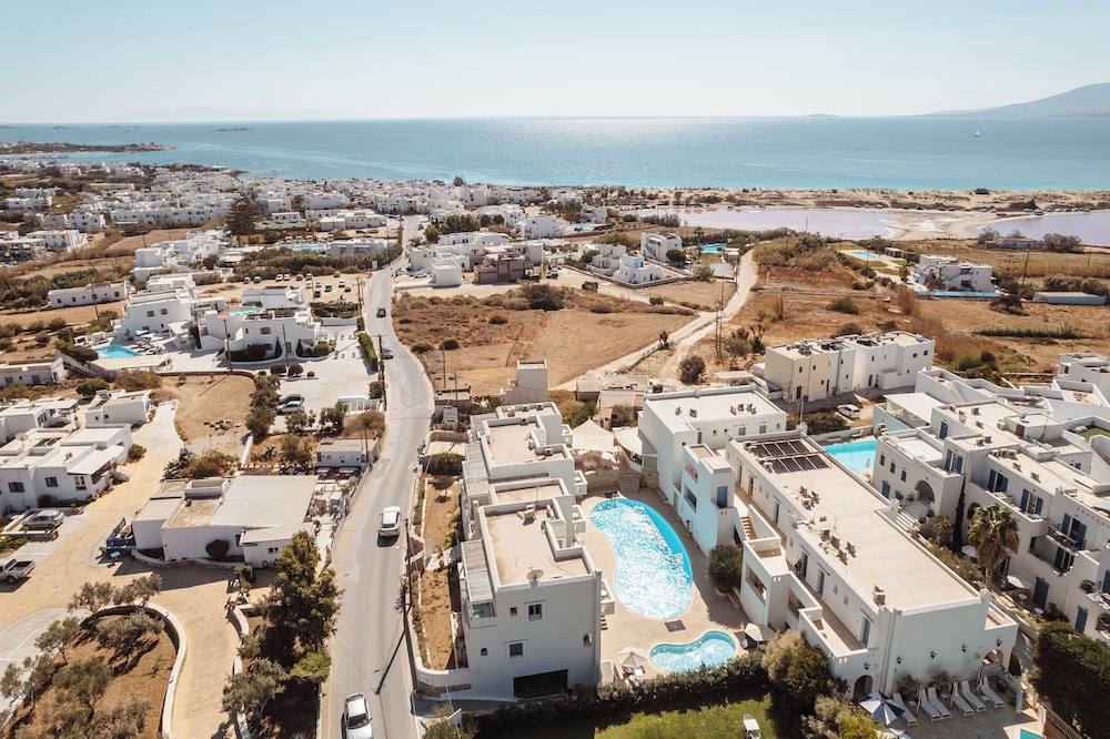 Mitos Suites 58/62