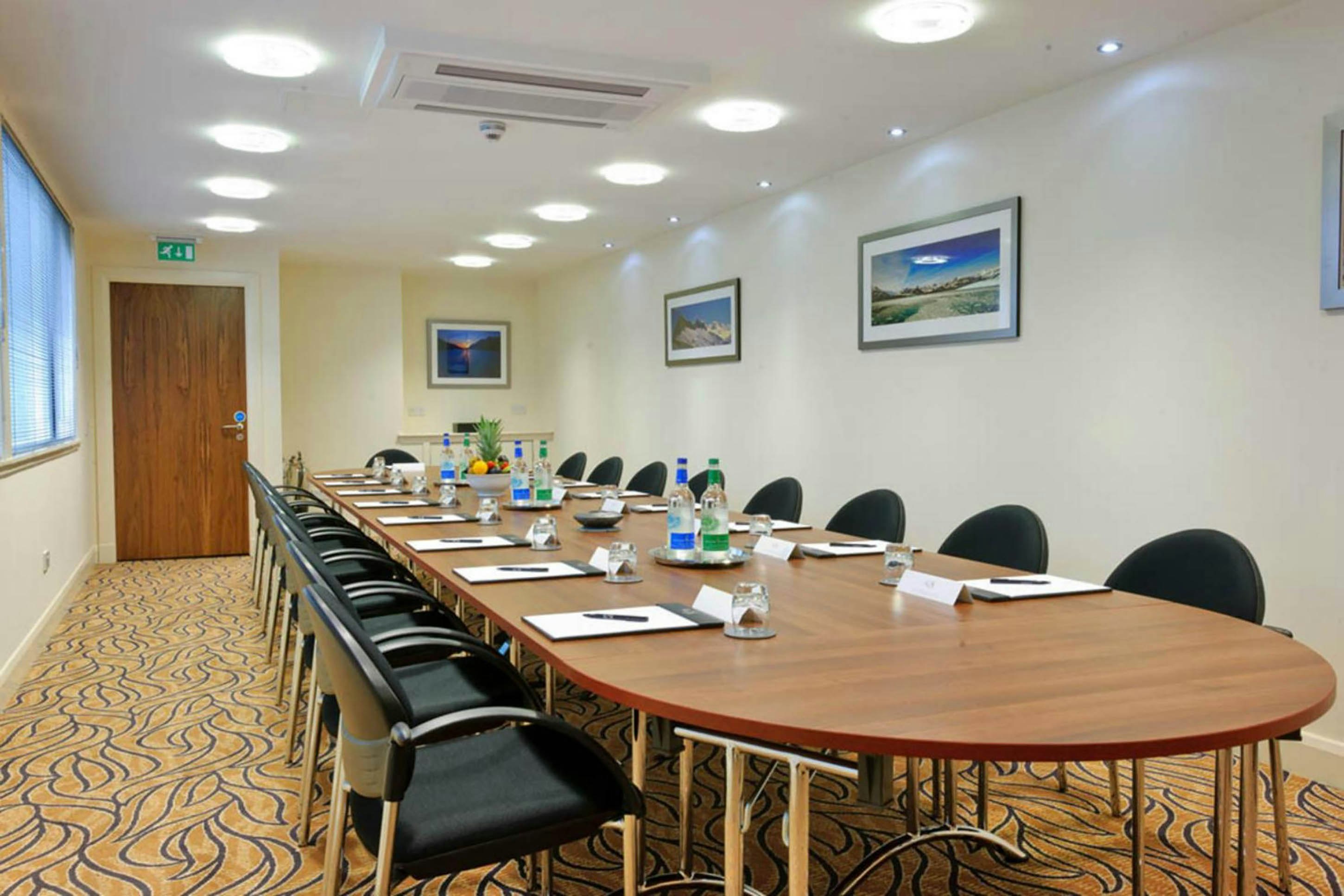Rox Hotel Aberdeen by Compass Hospitality 17/20