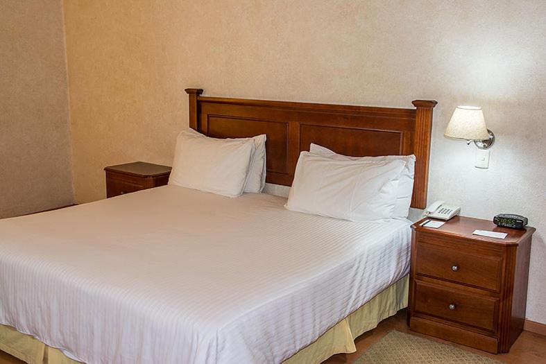 Room, Double Bed