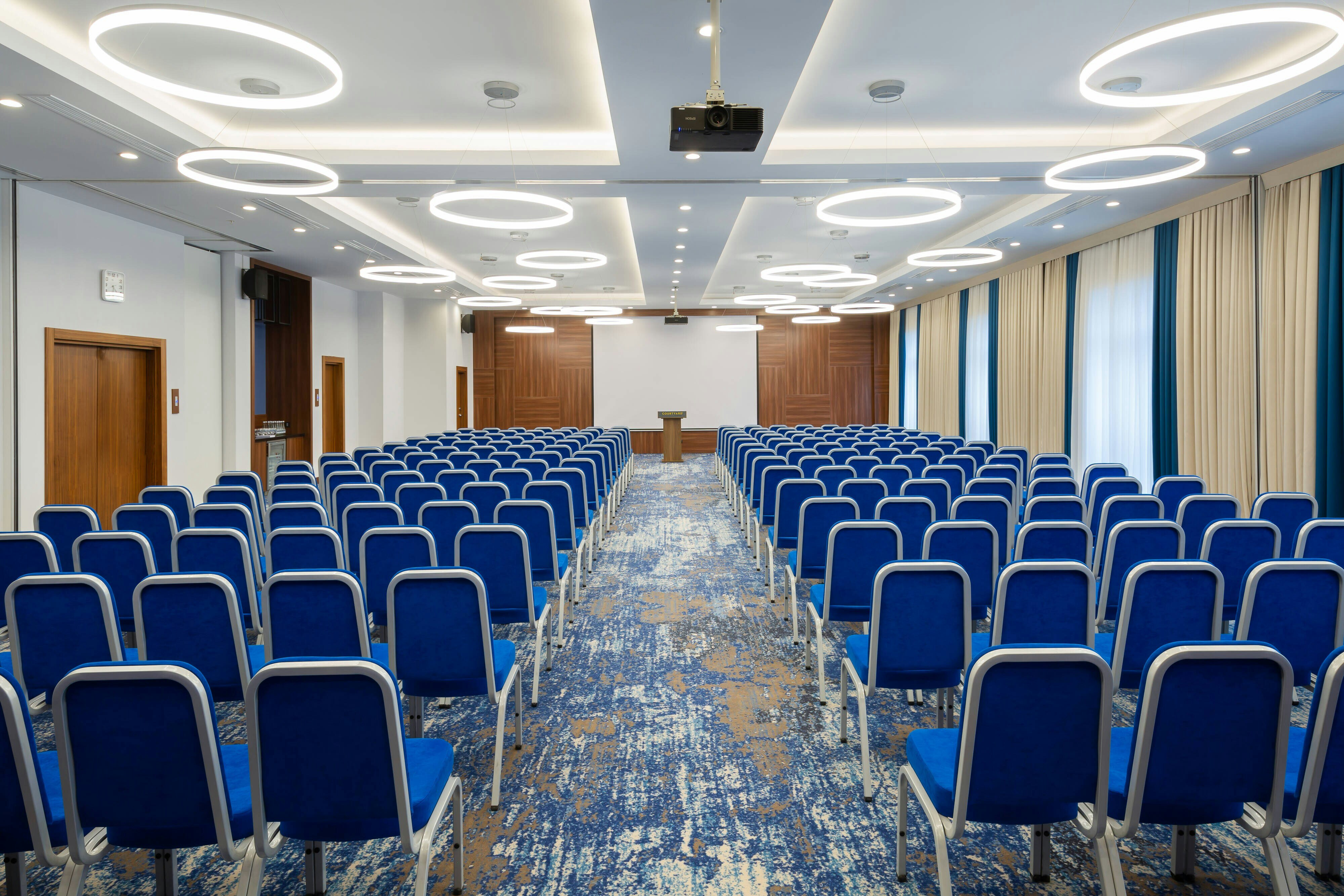 Courtyard by Marriott Tashkent 36/44