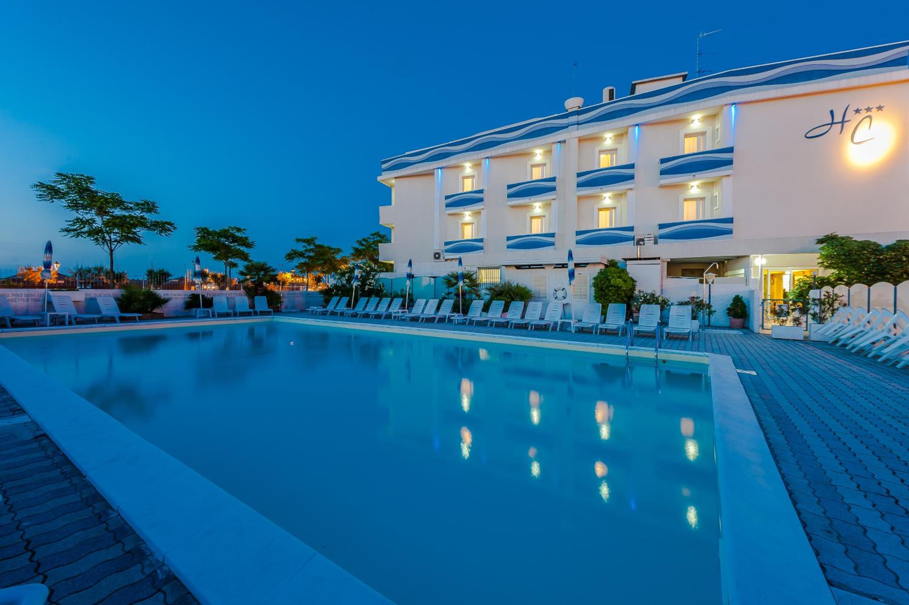 Hotel Corinna 6/50