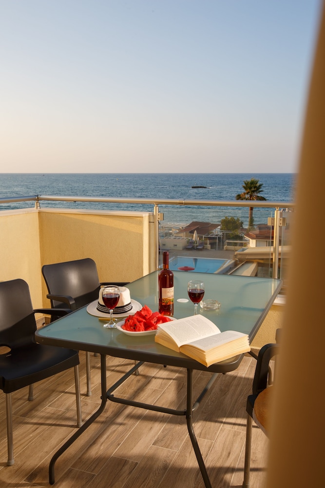 Panorama Hotel Stalis 32/50