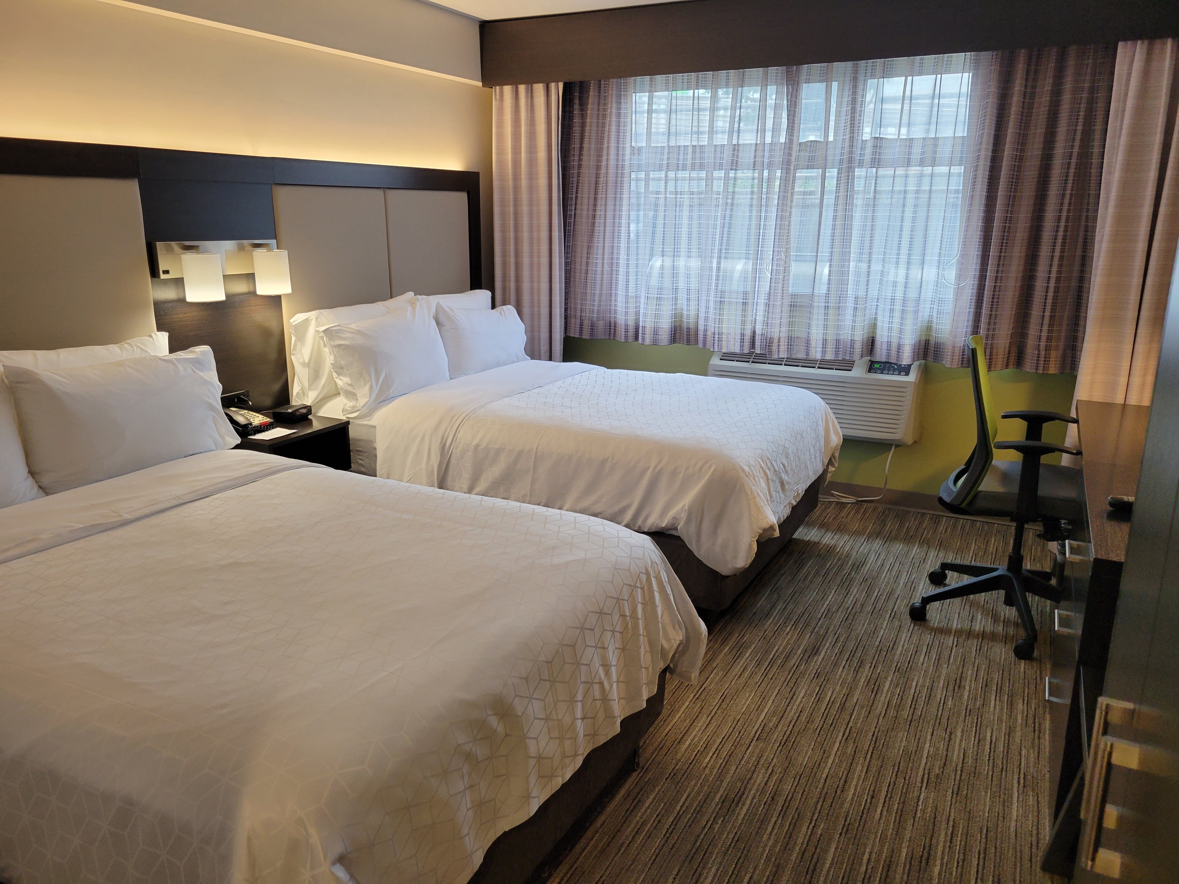 Holiday Inn Express Queens - Maspeth 12/65