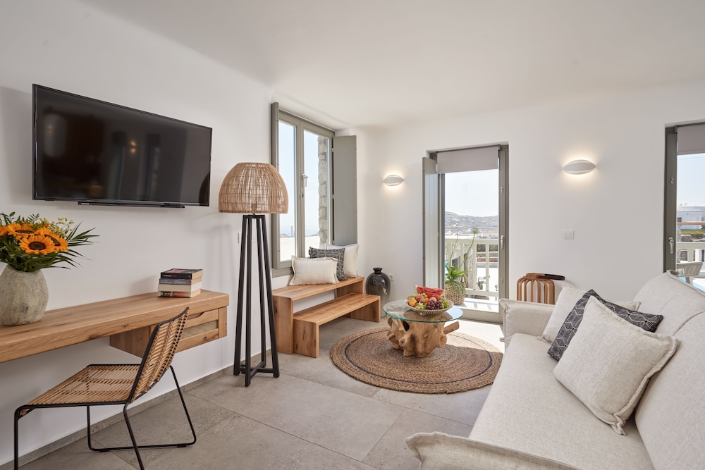 Ionic Suites 36/50