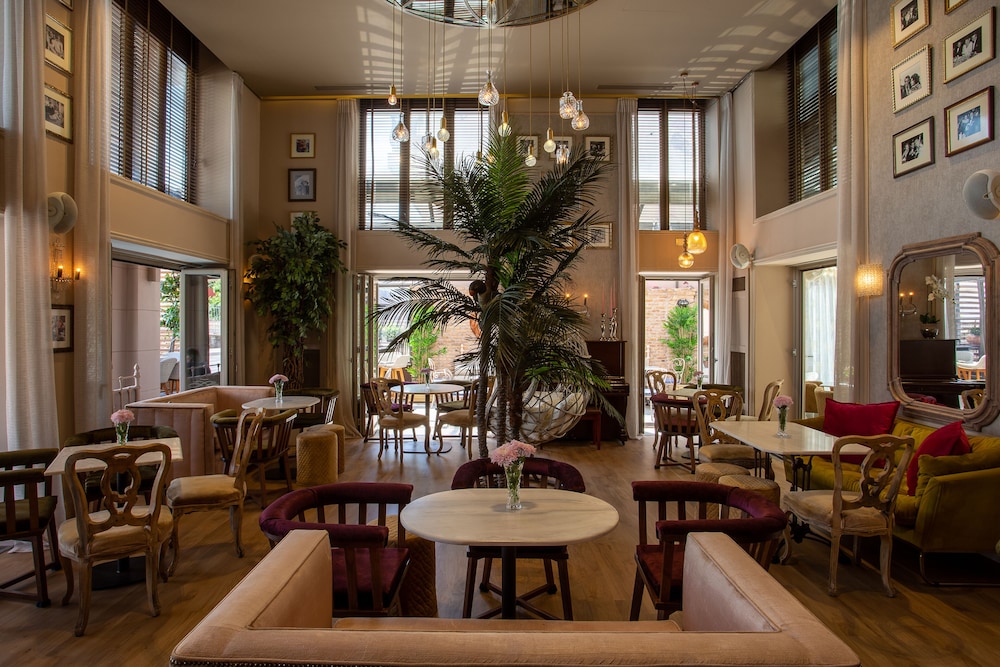 MARPESSA SMART LUXURY HOTEL 57/74