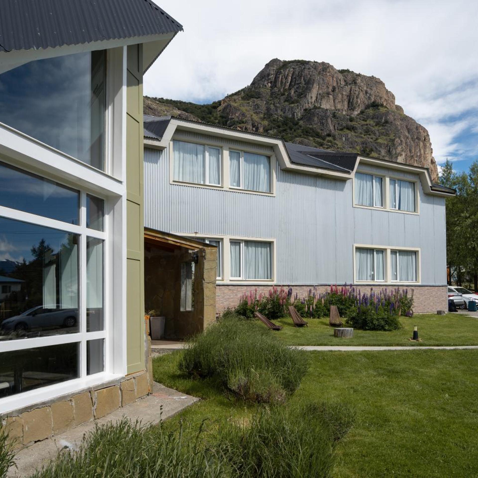 PUDULODGE HOTEL 39/43