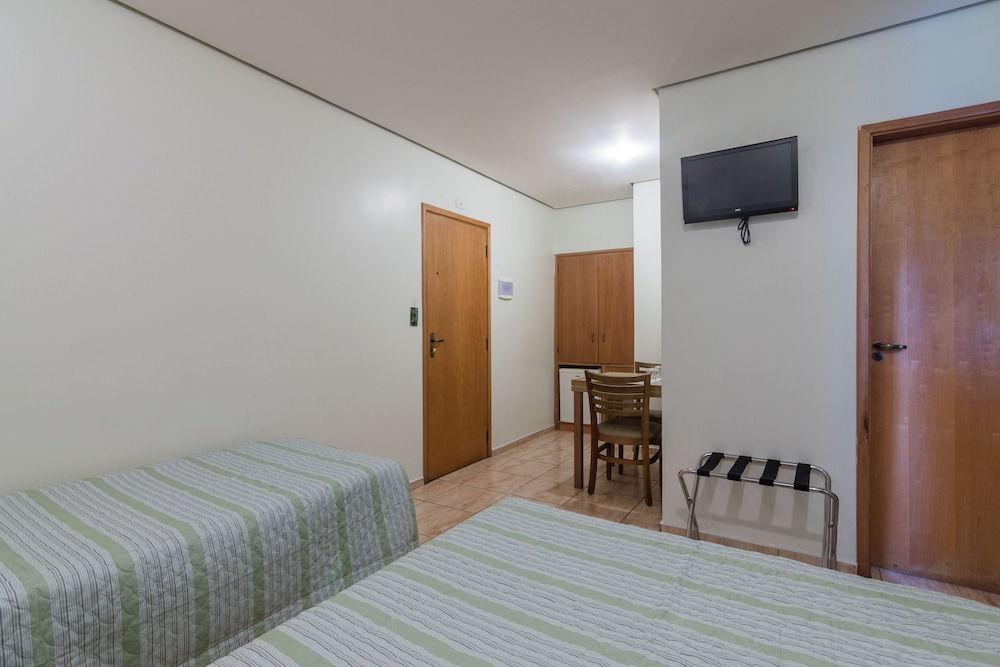Hotel Cinelandia 23/40
