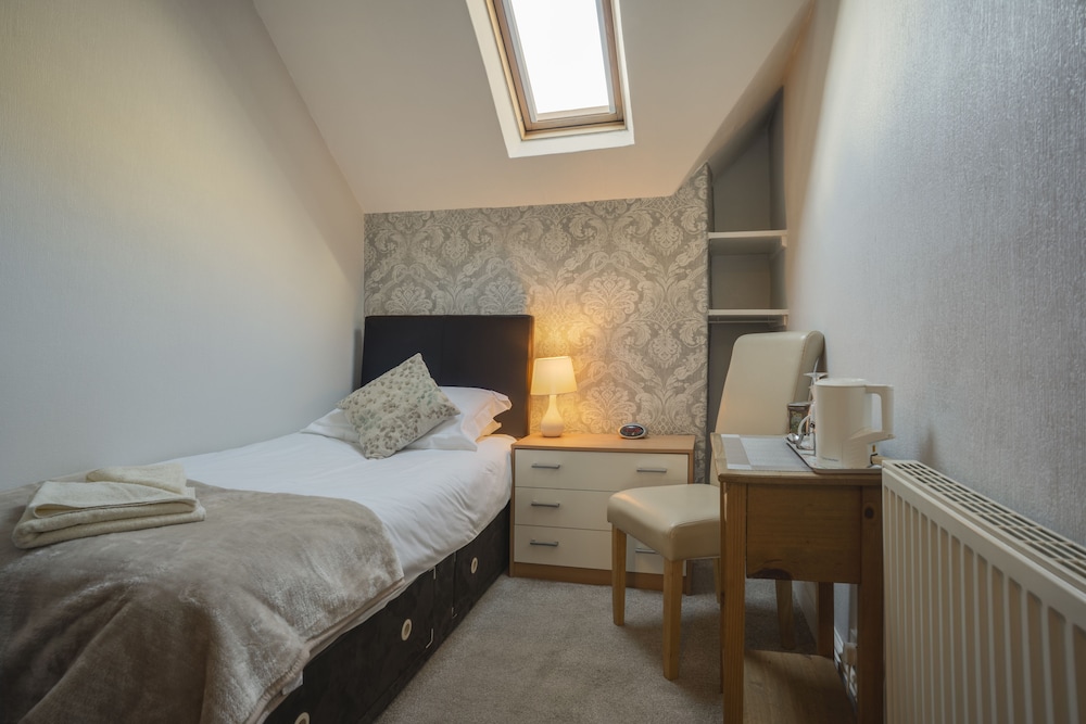 Lyndale Guest House 17/30