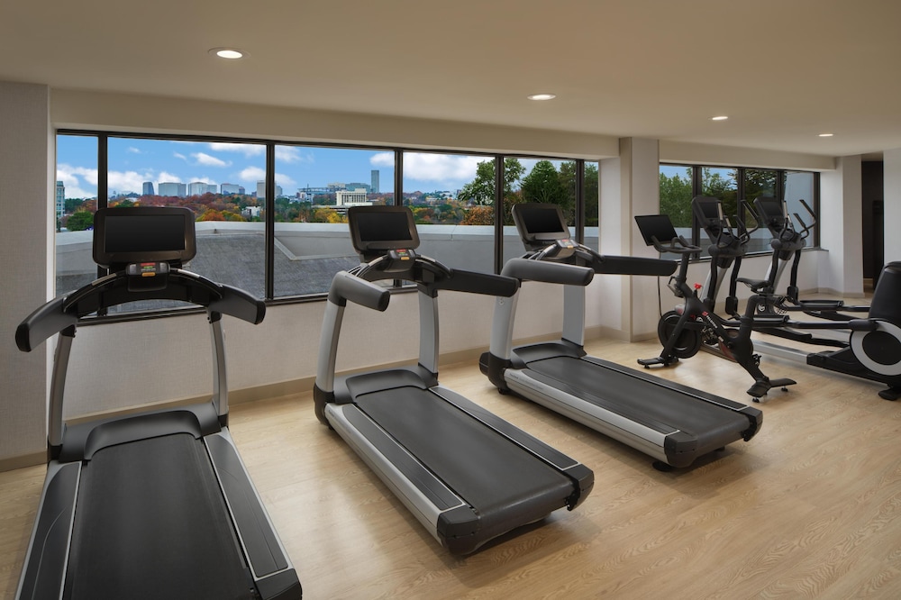 Hyatt Regency Suites Atlanta Northwest 30/65