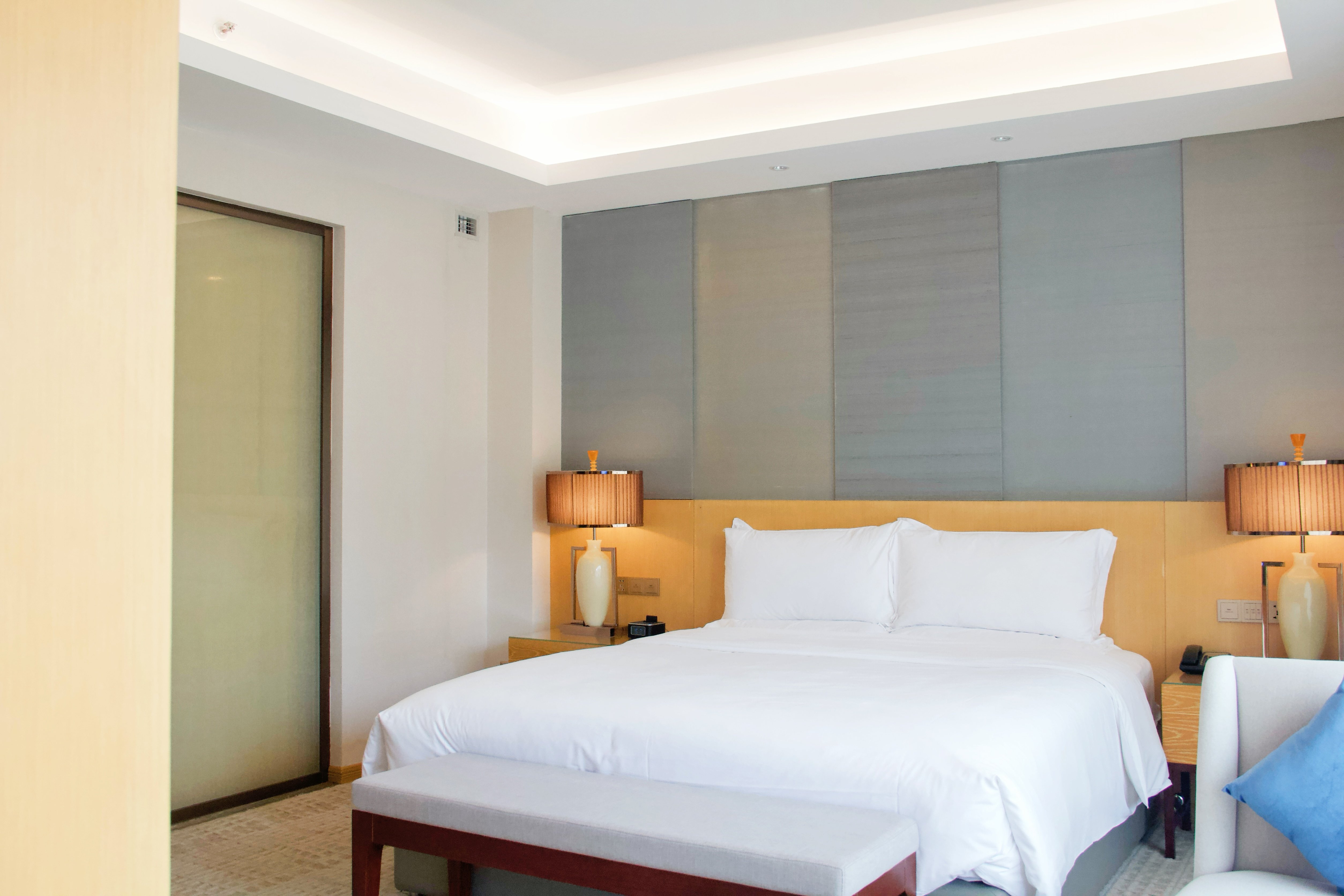 INTERCONTINENTAL HEILONG LAKE 16/50