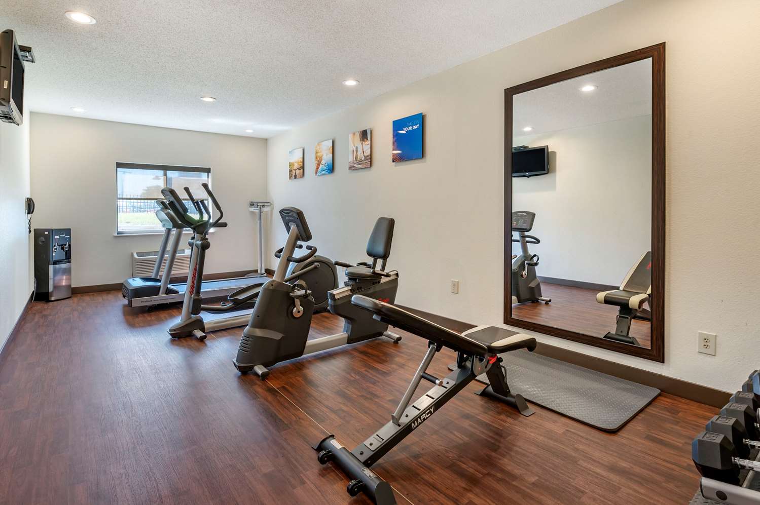 Comfort Inn La Porte, IN 14/26