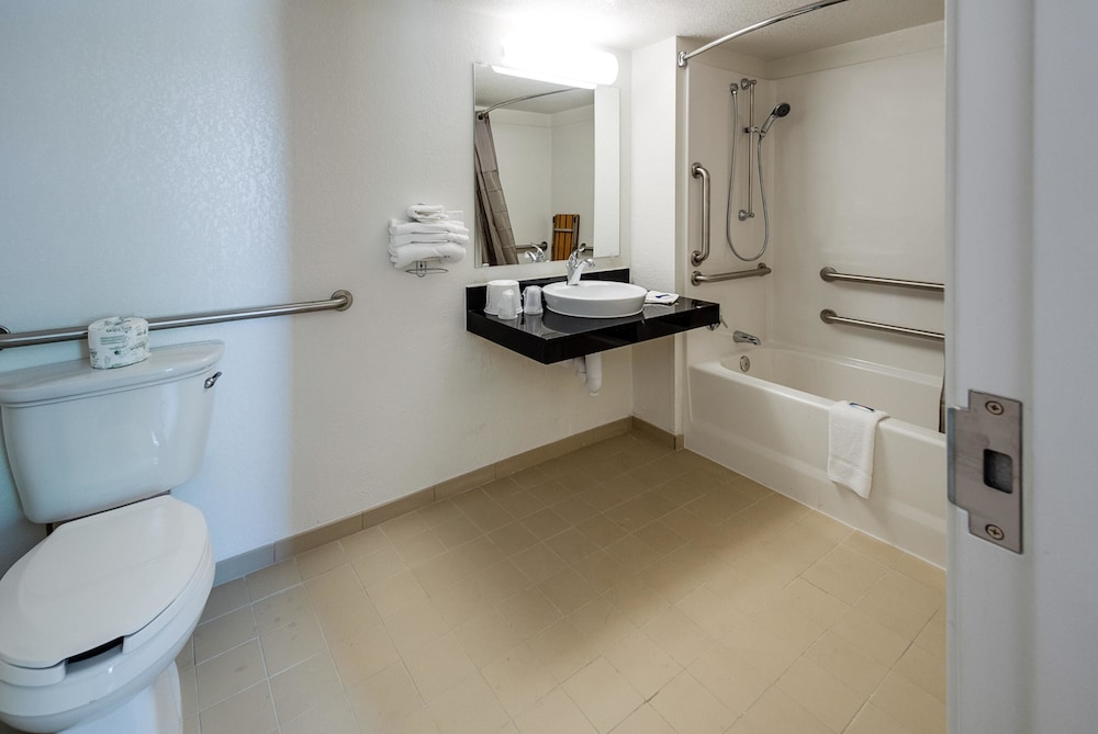 Motel6 Lenexa, KS - Kansas City Southwest 41/44