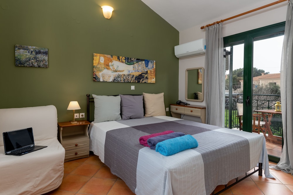 Koxyli Village Studios &amp; Apartments 14/50