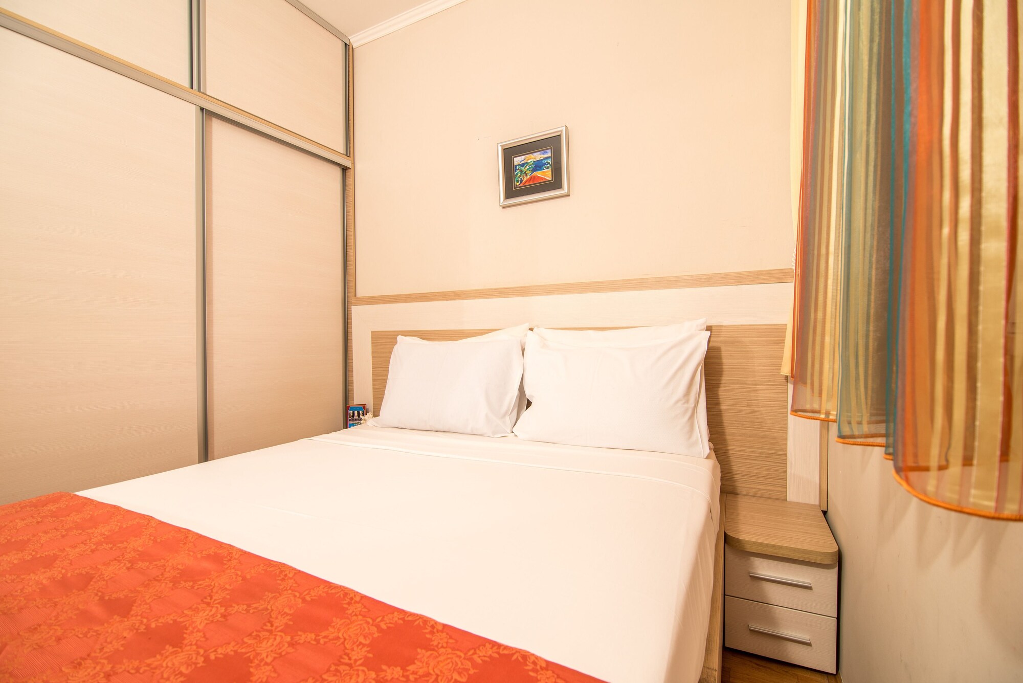 شقة ديلوكس بسريرين كوين بغرفتي نوم مع أريكة بمطبخ، Dubrovnik Hotel 4/10