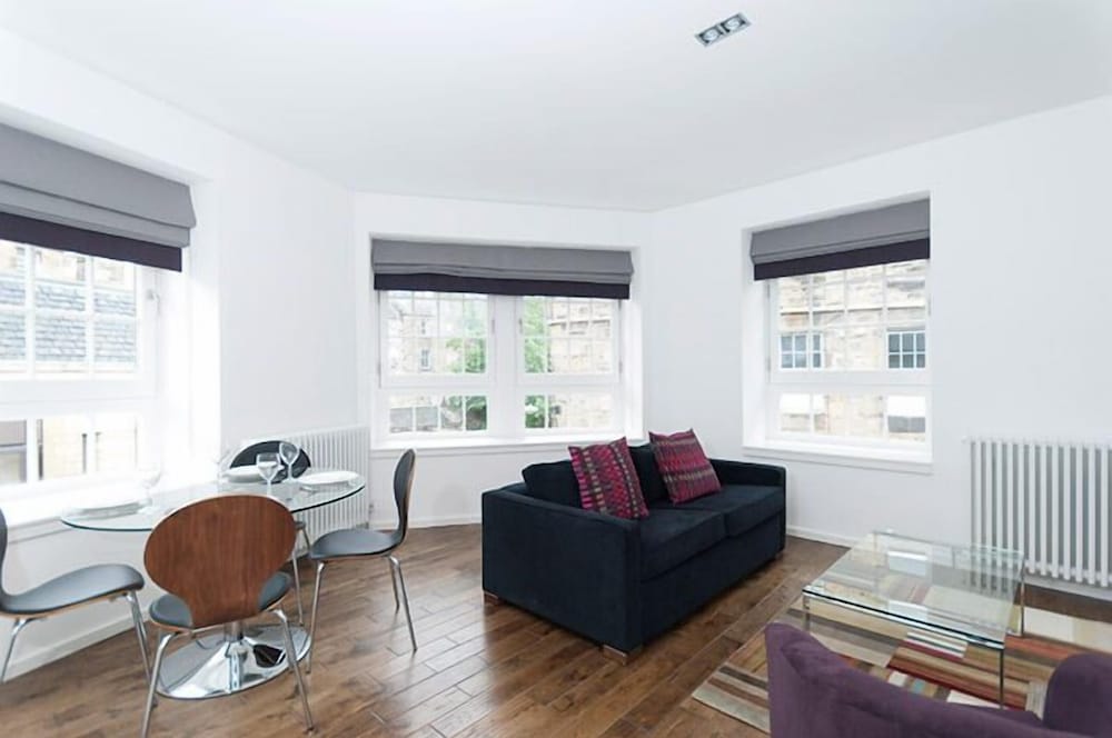 Destiny Scotland - The Malt House Apartments 39/50