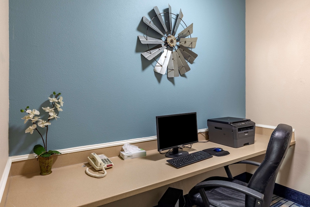 Best Western Palo Duro Canyon Inn & Suites 33/36