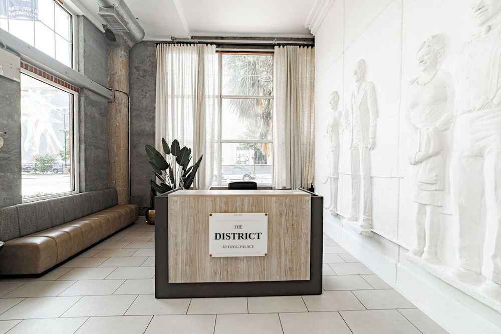 The District at Hogg Palace, A Wyndham Hotel 9/50