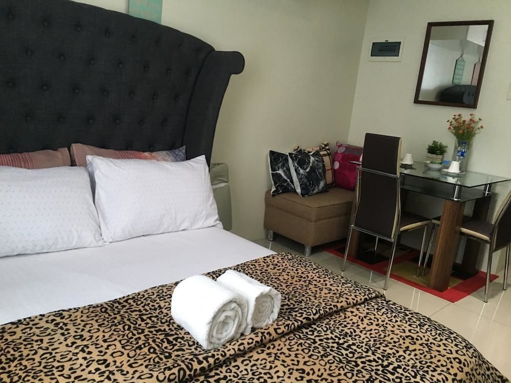 Felicity Suites At Horizon 101 6/16