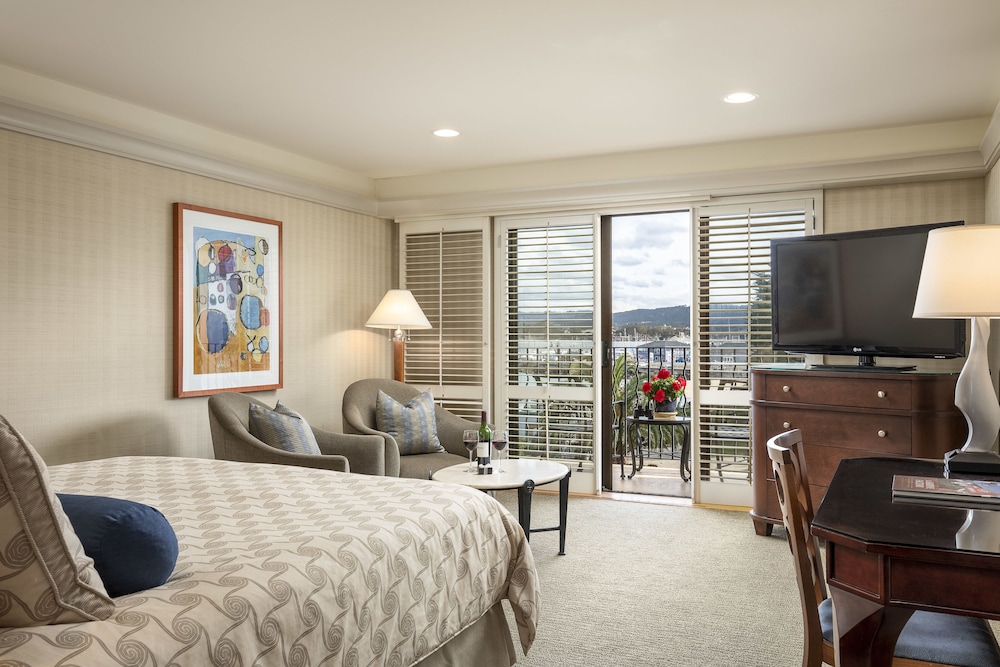 Monterey Bay Inn 16/44