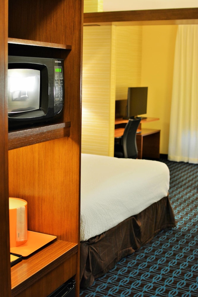 Fairfield Inn Suites Omaha Northwest 11/43