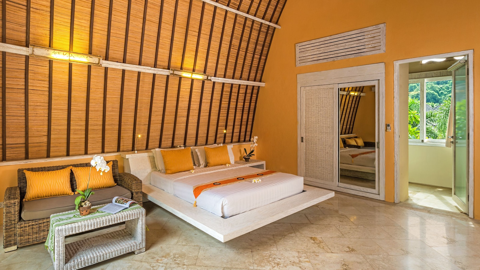 Lumbung Suite Room