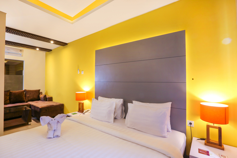 Deluxe, Double Bed, Sofa