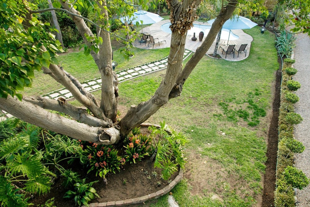 Oakdene Guest House 33/42