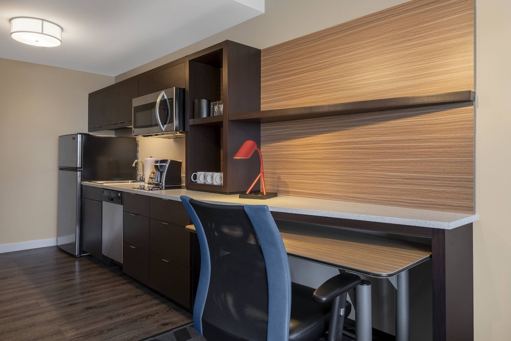 TownePlace Suites by Marriott St. Louis Edwardsville, IL 45/46